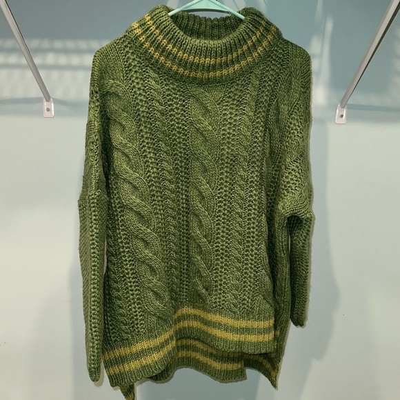 NWT HaveOne Green Sweater - Picture 1 of 6